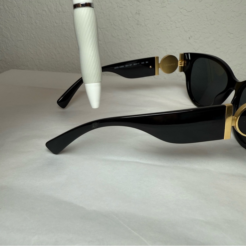Versace Woman Sunglasses Black Frame, Dark Grey Lenses, 56MM *Authentic * - Picture 7 of 9